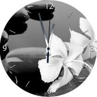 Часы стеклянные "Цветы ЧБ" (круглые) 300*300*4 мм.